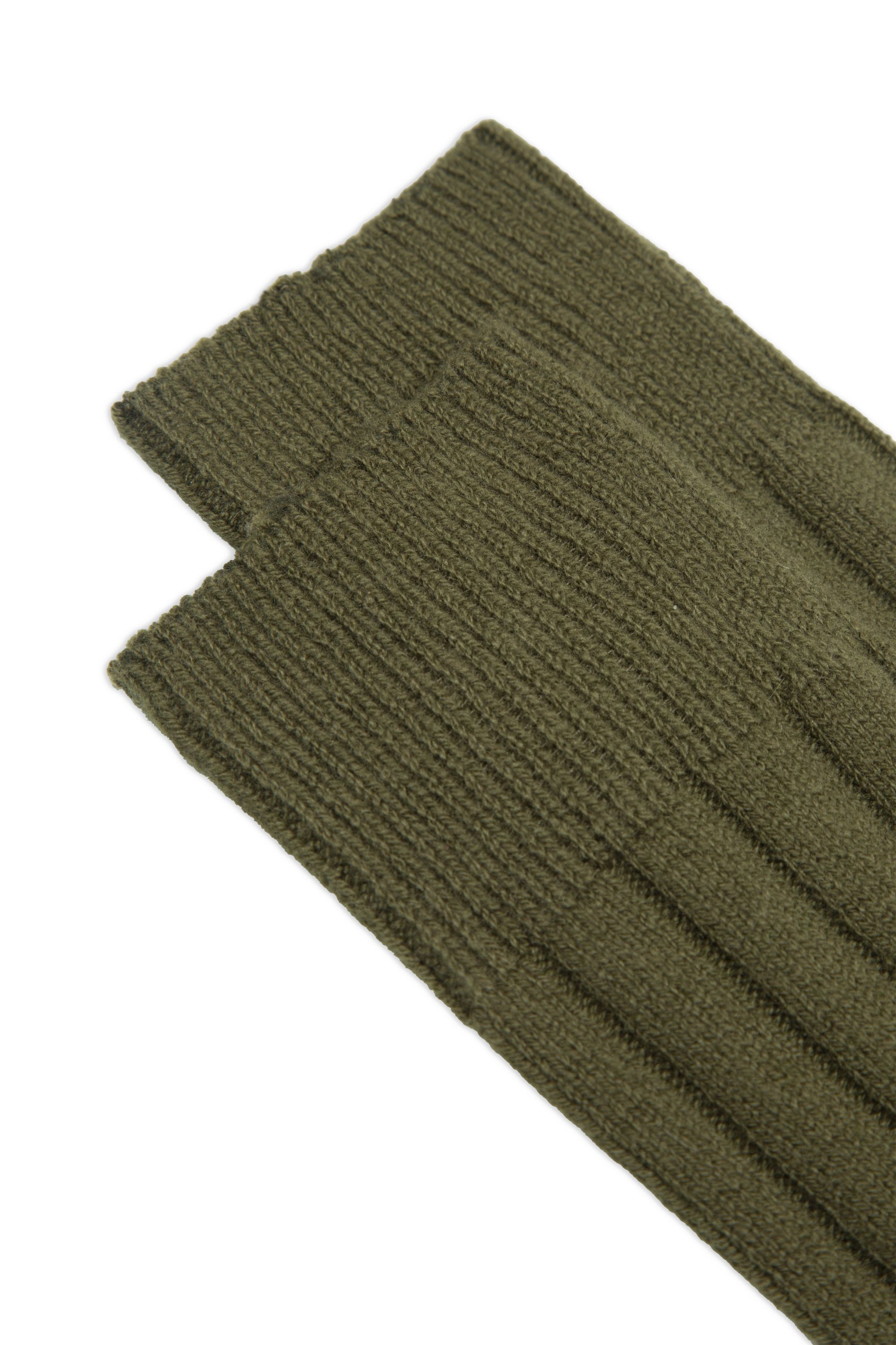 LUTON_MAN_LONG_SOCKS ANTM0022